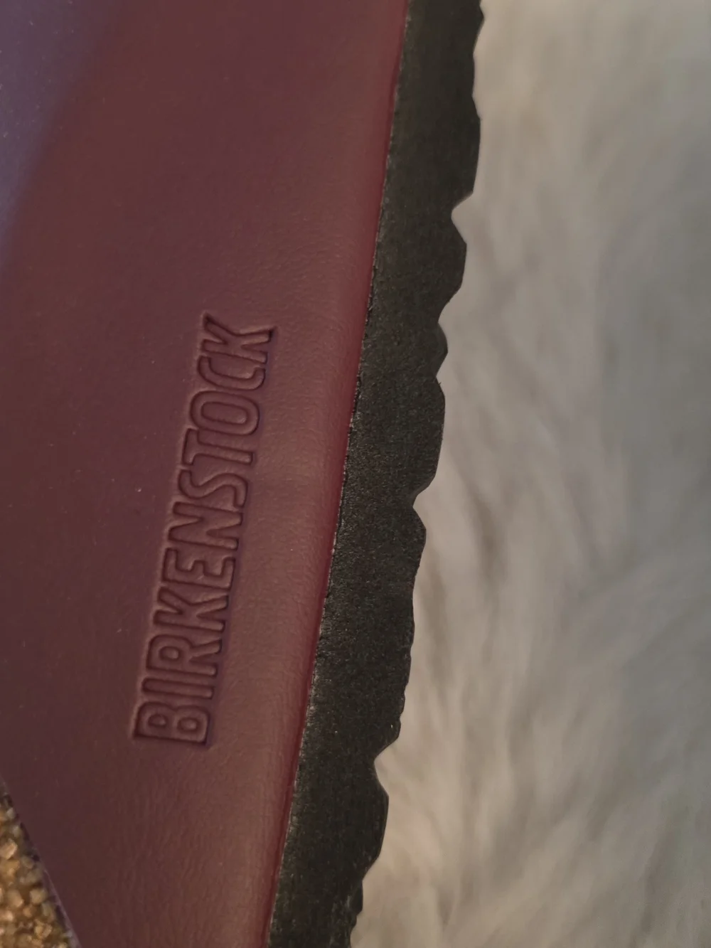 Birkenstock Men Size 5 Womwn Size 7 Arizona Sandals in Burgundy
